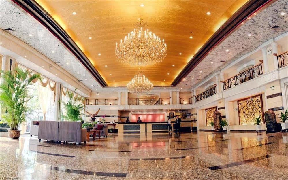 Lijing Grand Hotel City Center Liuzhou Exteriör bild