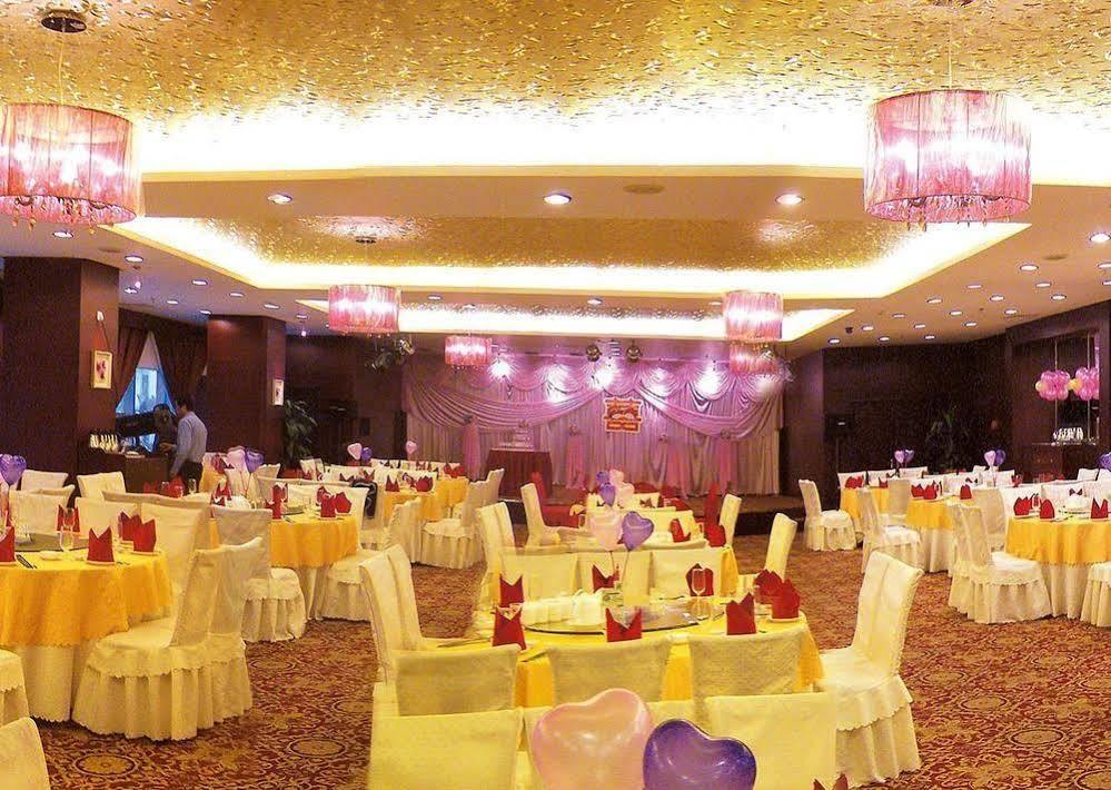 Lijing Grand Hotel City Center Liuzhou Exteriör bild