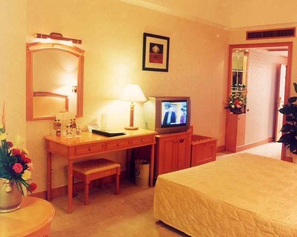 Lijing Grand Hotel City Center Liuzhou Exteriör bild